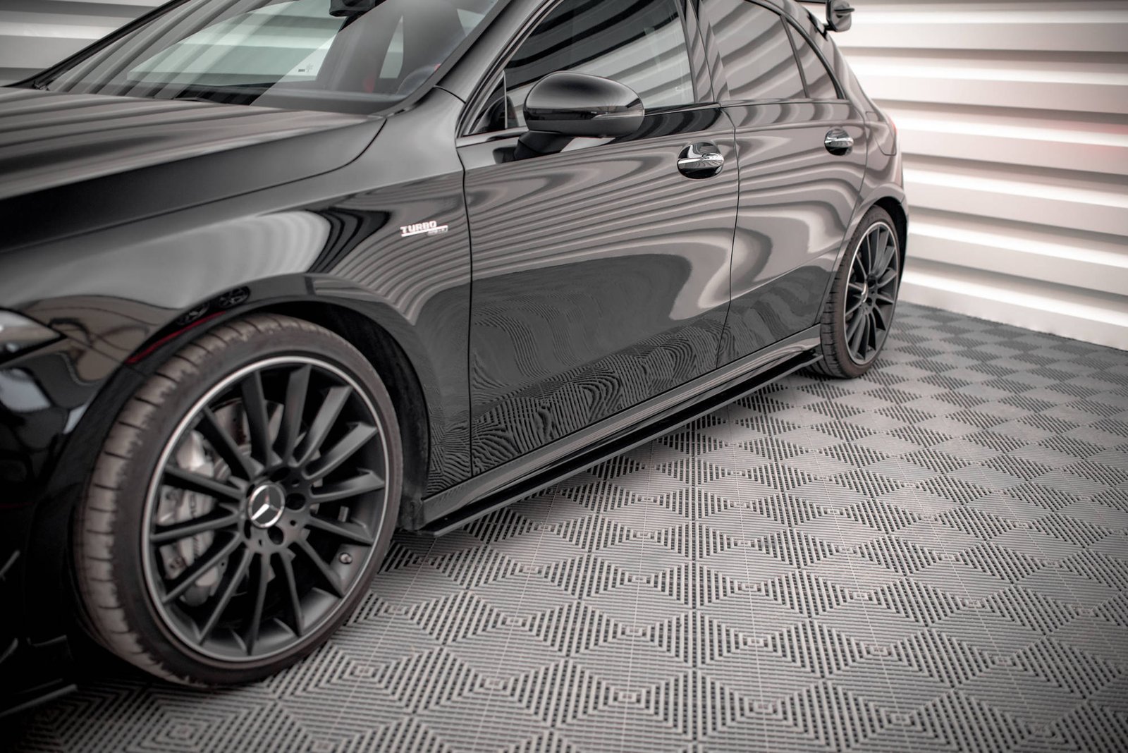 Street Pro Faldones Laterales con Difusor Mercedes A35 AMG / AMG-Line Aero Pack W177