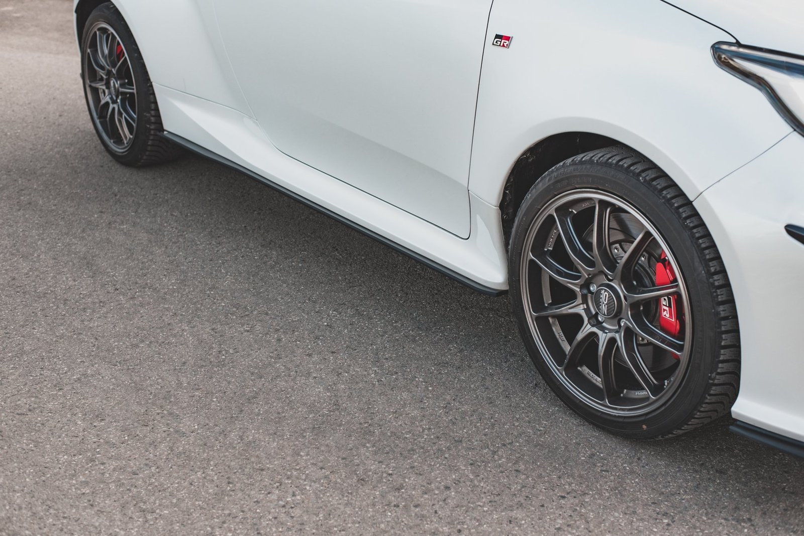 Street Pro Faldones Laterales con Difusor Toyota GR Yaris Mk4