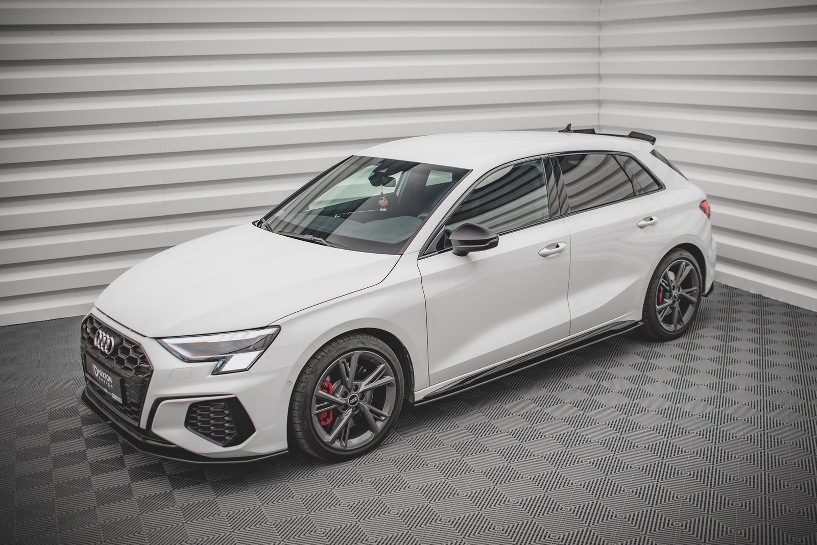Street Pro Faldones Laterales con Difusor Audi S3 / A3 S-Line 8Y / 8Y Facelift - Imagen 3