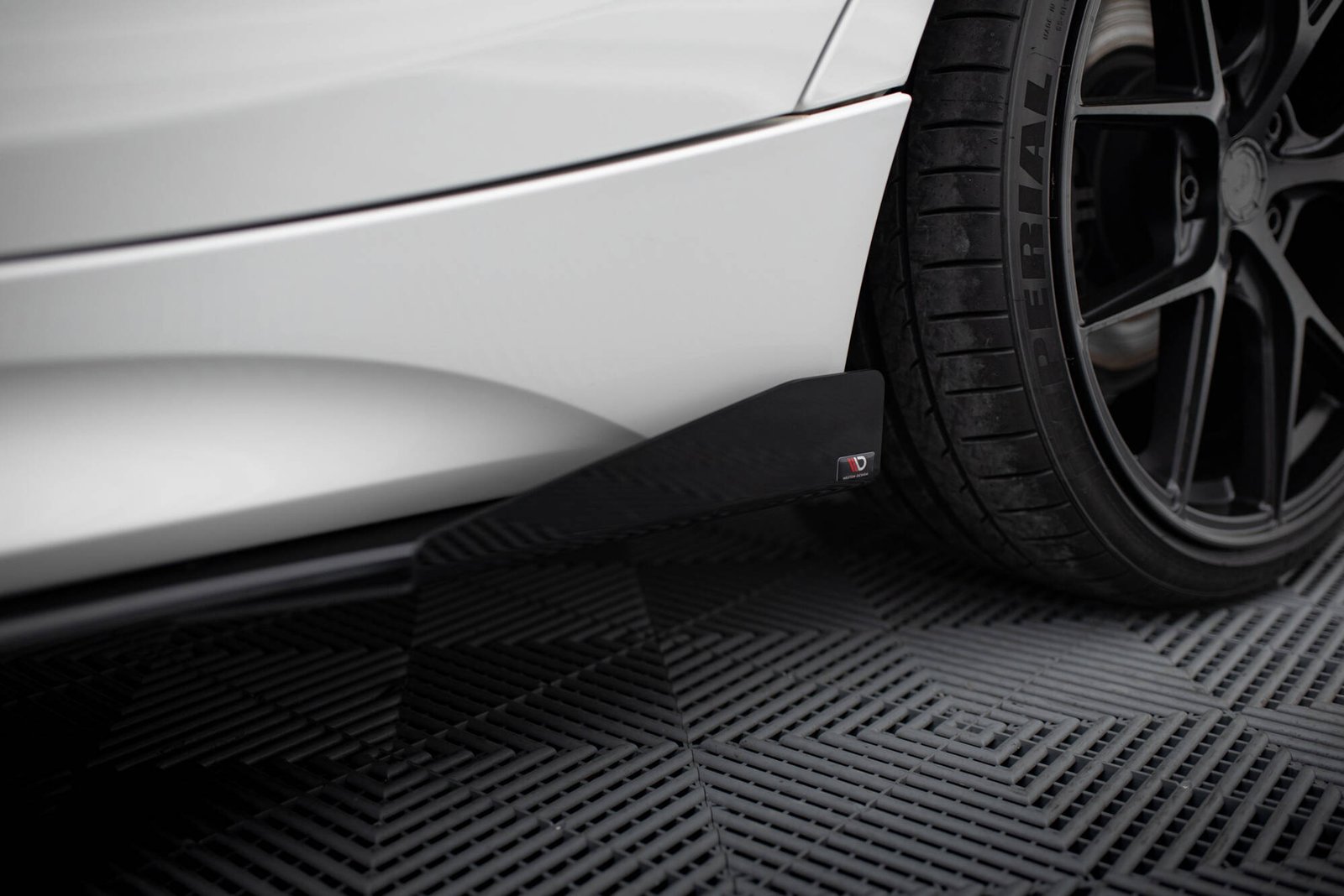 Street Pro Faldones Laterales con Difusor + Flaps Aerodinámicos for BMW 1 F20 M135i / M140i / M-Pack - Imagen 4