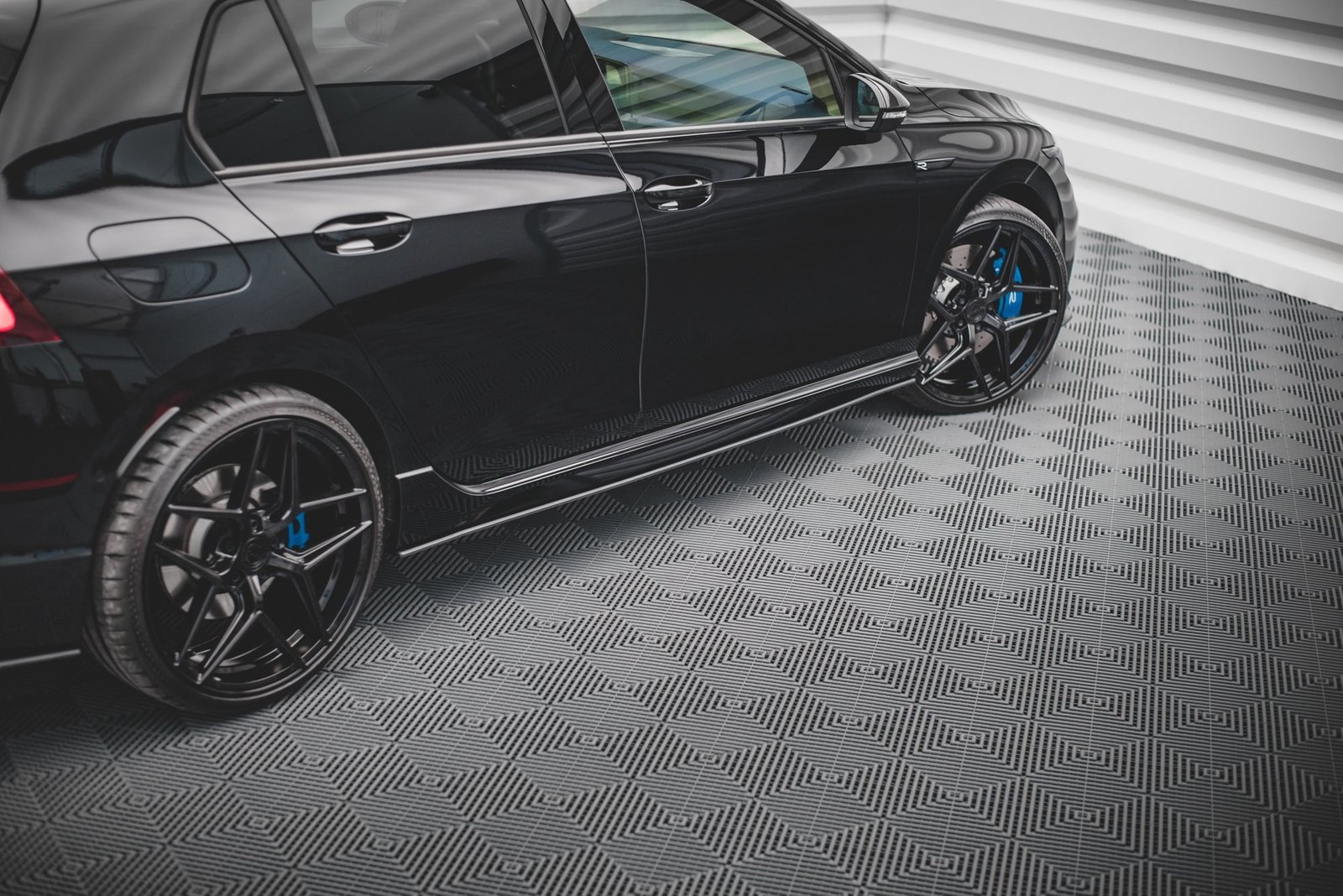 Street Pro Faldones Laterales con Difusor Volkswagen Golf R Mk8