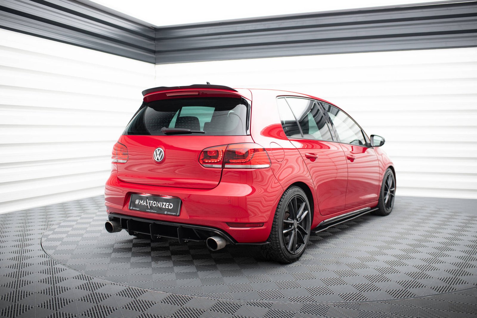 VW Golf VI GTI / 35TH Faldón Trasero & Splitters Laterales Traseros - Imagen 2